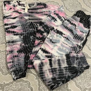 NWT VS PINK tops & Sweatpants MatchingSet ($85 FINAL PRICE)